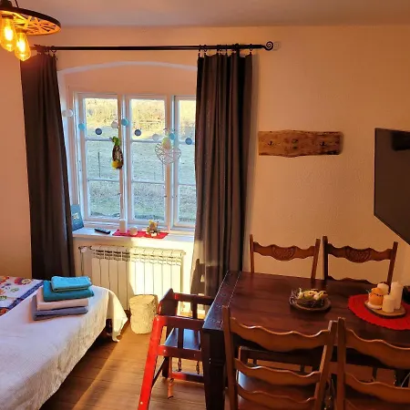 Uroczysko Skomackie مزرعة للإقامة شترار يوخه